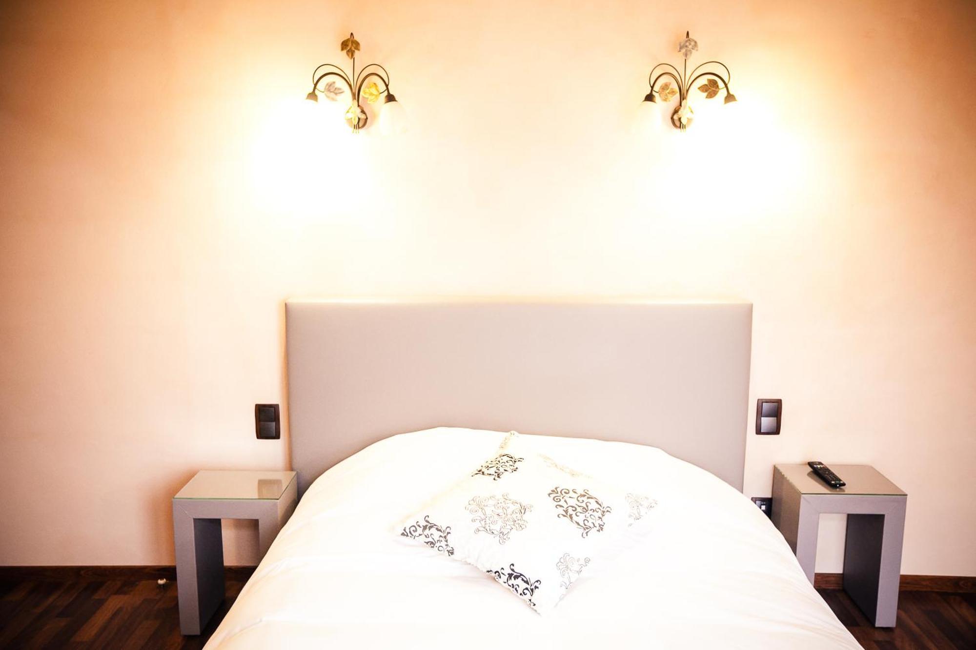 Les Ecuries De La Tour Hotel Mondonville Værelse billede