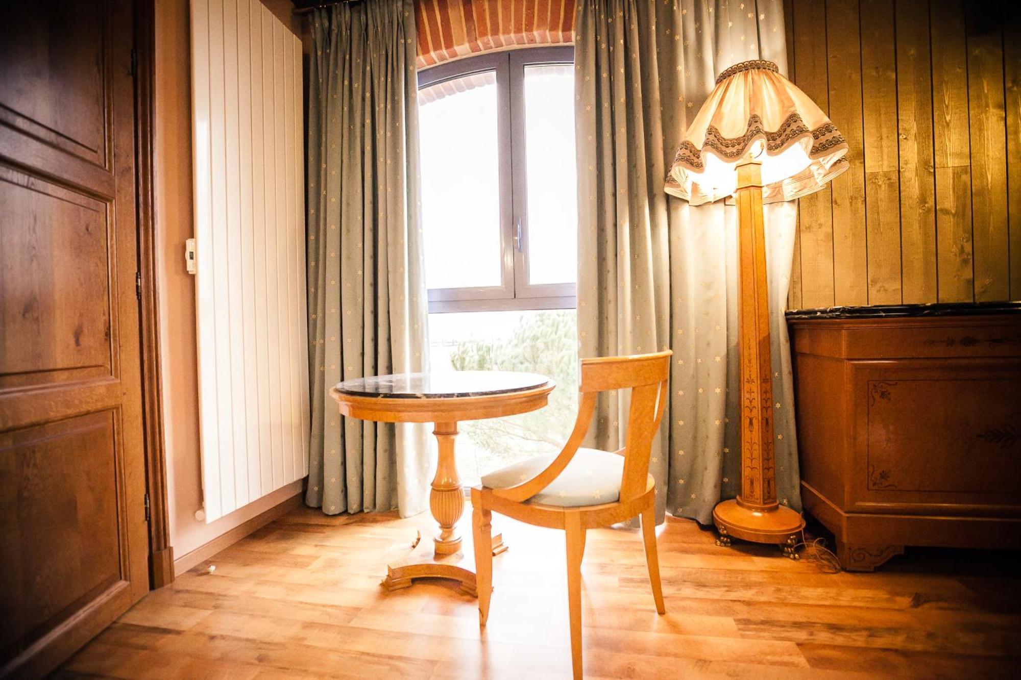 Les Ecuries De La Tour Hotel Mondonville Værelse billede